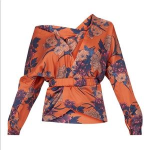 Satin blouse with stretchy belt